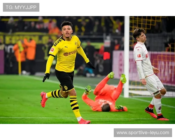 桑乔：英格兰锋线新星，未来可期的足球天才